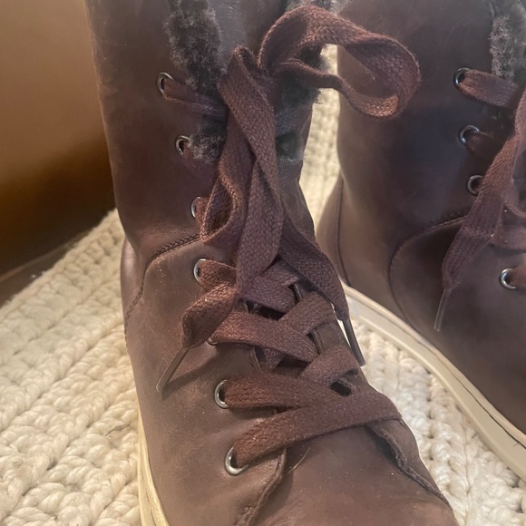 UGG Croft luxe quilt brown boots Size 7.5 - Picture 4 of 8